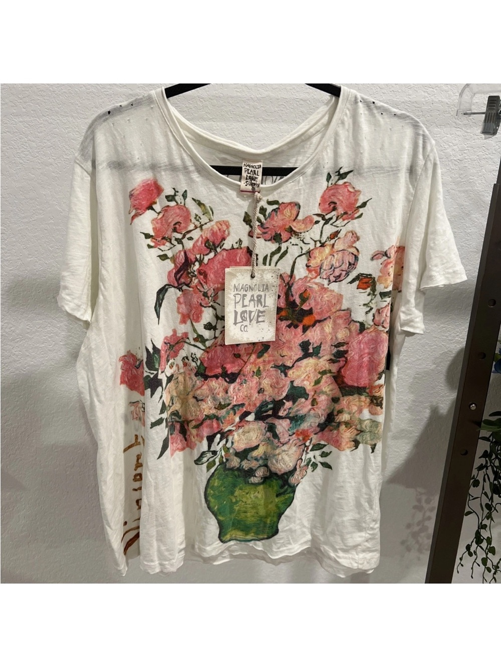 Magnolia Pearl vincent Dream My Paintings Tee with Pink Floral Vase Print (C001)